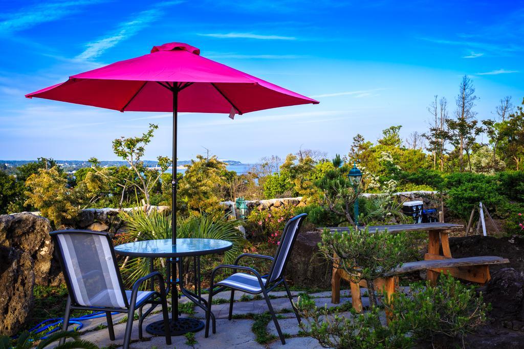 Gloryhill Pension Seogwipo Exterior foto